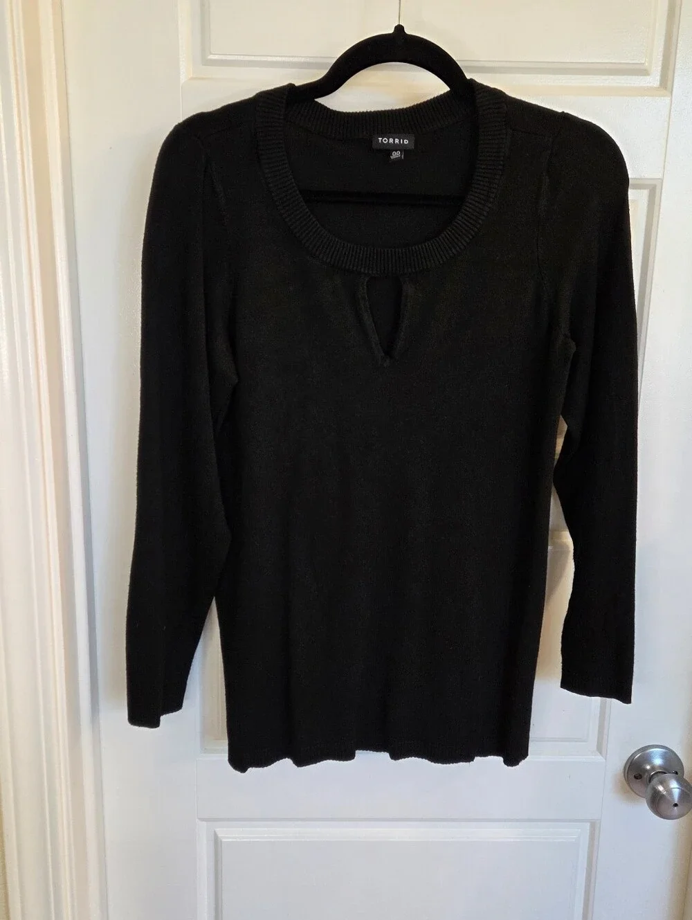 Torrid Black Fine Knit Keyhole Sweater | Size 00 (M/L 10-12)
